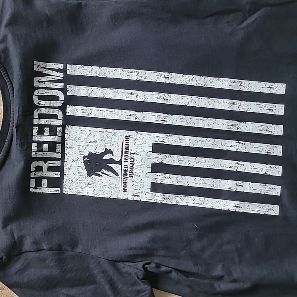 UNDER ARMOR TEE